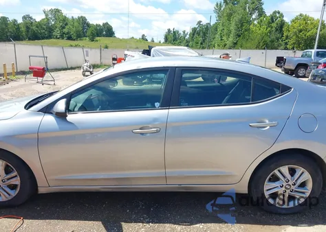 2020 Hyundai Elantra Sel/Value/Limited z USA, uszkodzony, nr VIN 5NPD84LF8LH631992